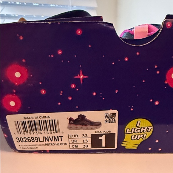 Skechers Heart Lights - Navy and Pink Sneakers - Picture 15 of 15